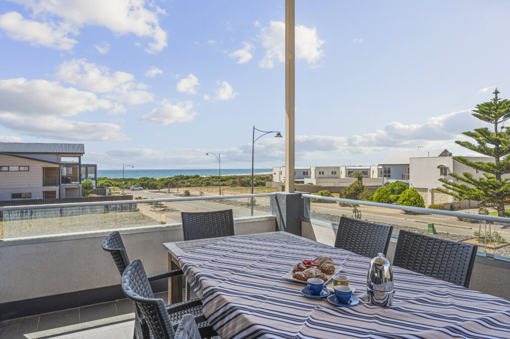 10 Lurline Blvd-HR-41